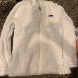 Girls Patagonia fuzzy sweater
